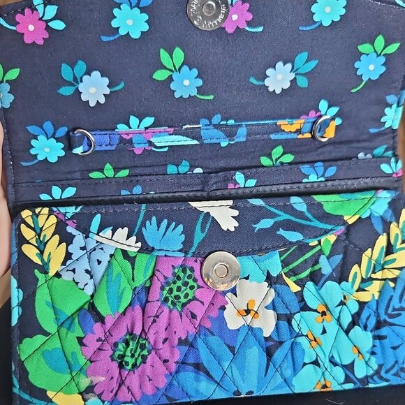 Vera Bradley wallet - Picture 2 of 4